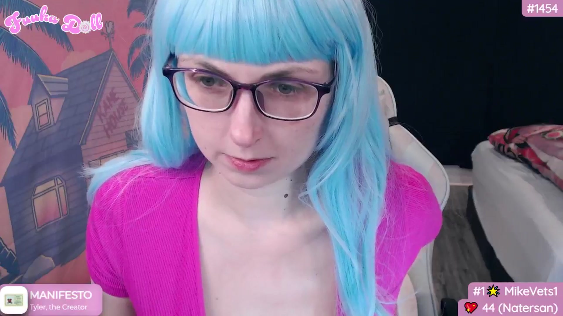 Gallery image thumbnail from Fuuka_Doll's myfreecams stream on, 11/15/2024, 05:35 image 10 of 20