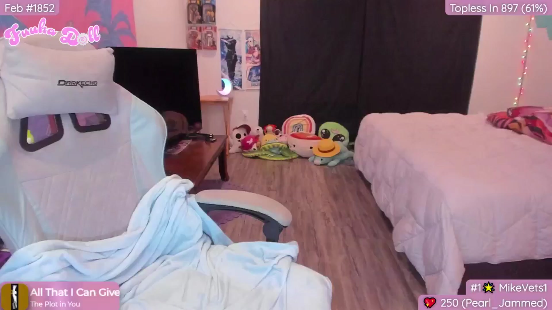 Gallery image thumbnail from Fuuka_Doll's myfreecams stream on, 02/27/2025, 06:51 image 4 of 20