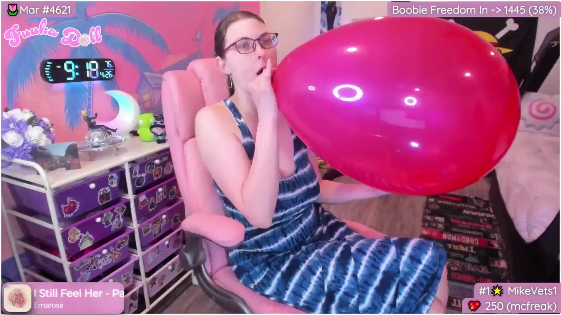 Gallery image thumbnail from Fuuka_Doll's myfreecams stream on, 04/27/2025, 02:29 image 17 of 20