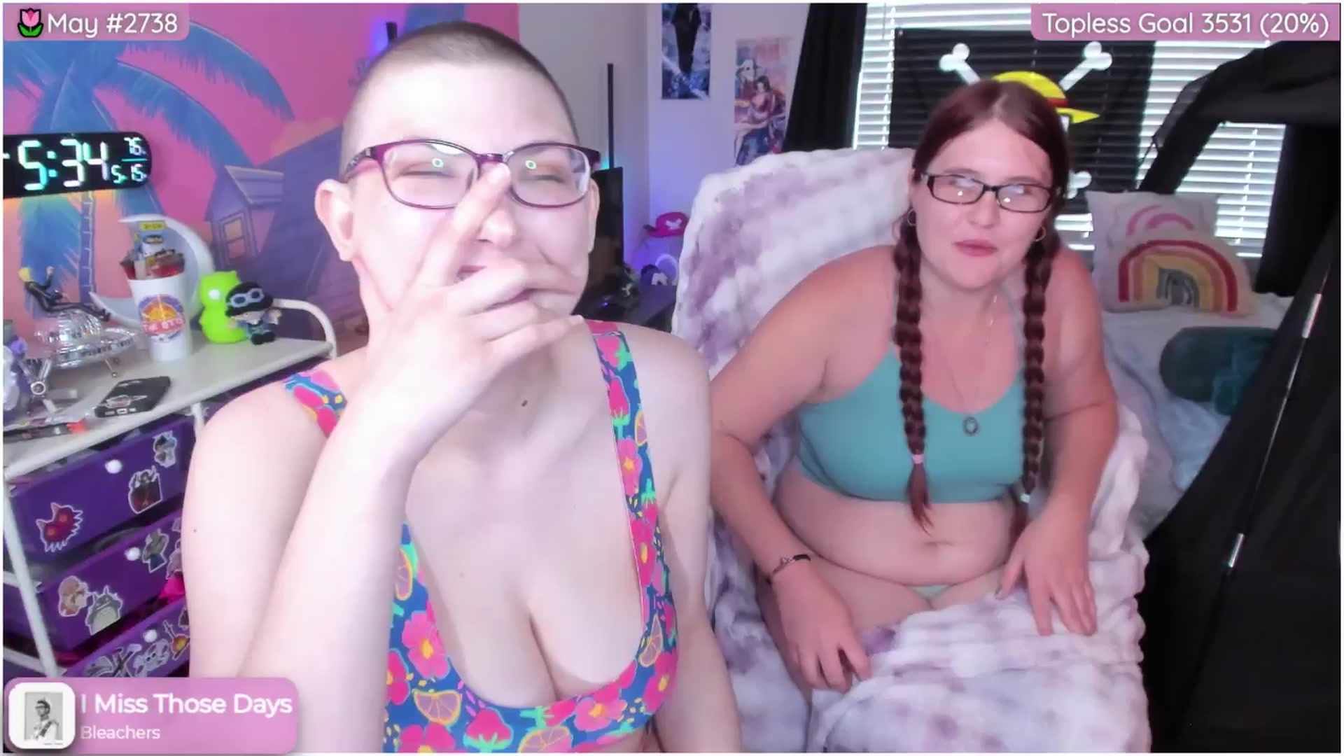 Gallery image thumbnail from Fuuka_Doll's myfreecams stream on, 05/15/2025, 23:14 image 13 of 20