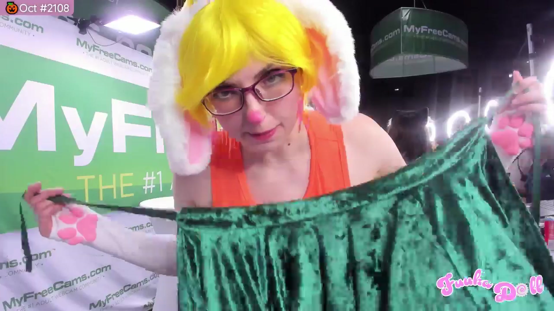 Gallery image thumbnail from Fuuka_Doll's myfreecams stream on, 10/25/2025, 01:12 image 11 of 20