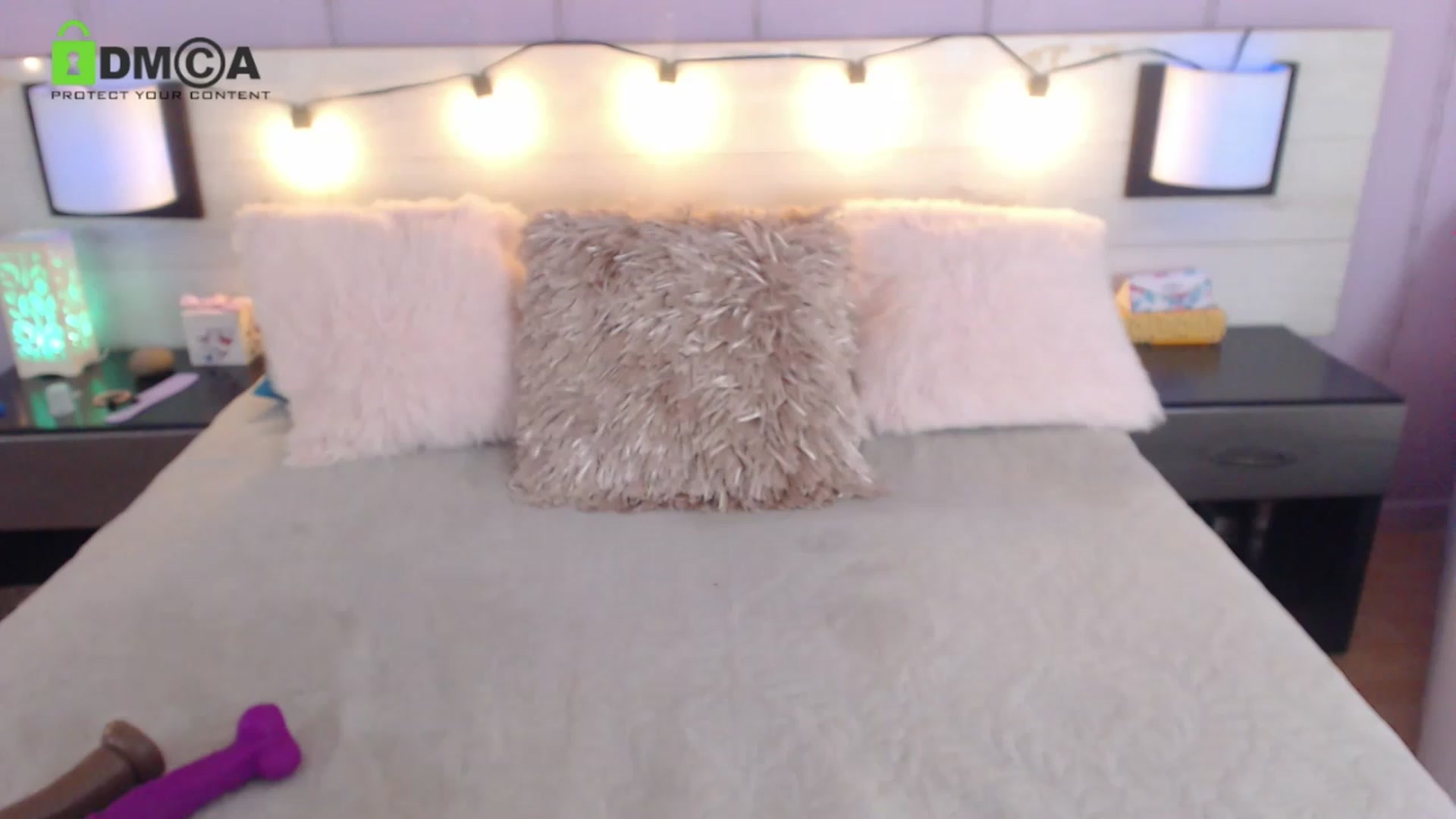 Gallery image thumbnail from Fyorela's myfreecams stream on, 06/18/2023, 12:45 image 18 of 20