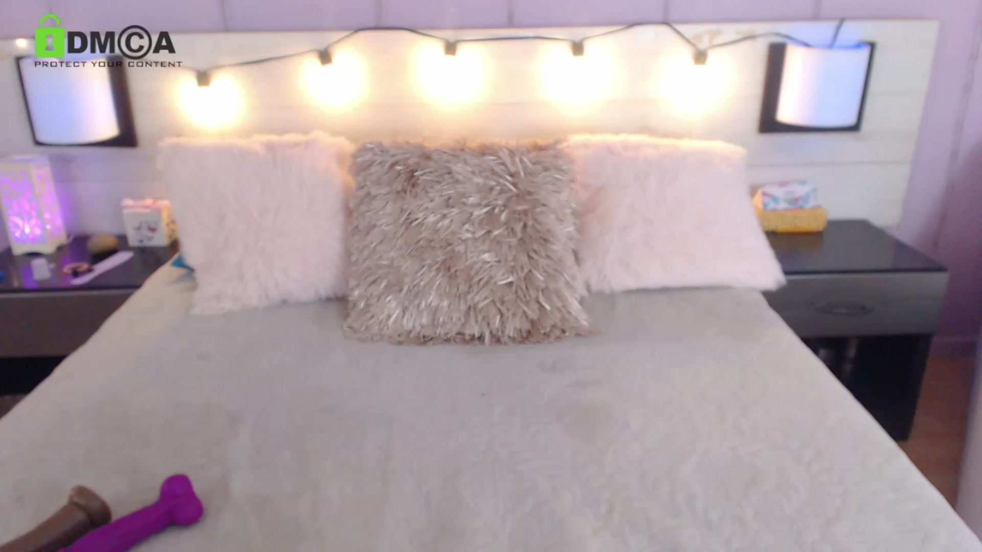 Gallery image thumbnail from Fyorela's myfreecams stream on, 06/18/2023, 12:45 image 17 of 20