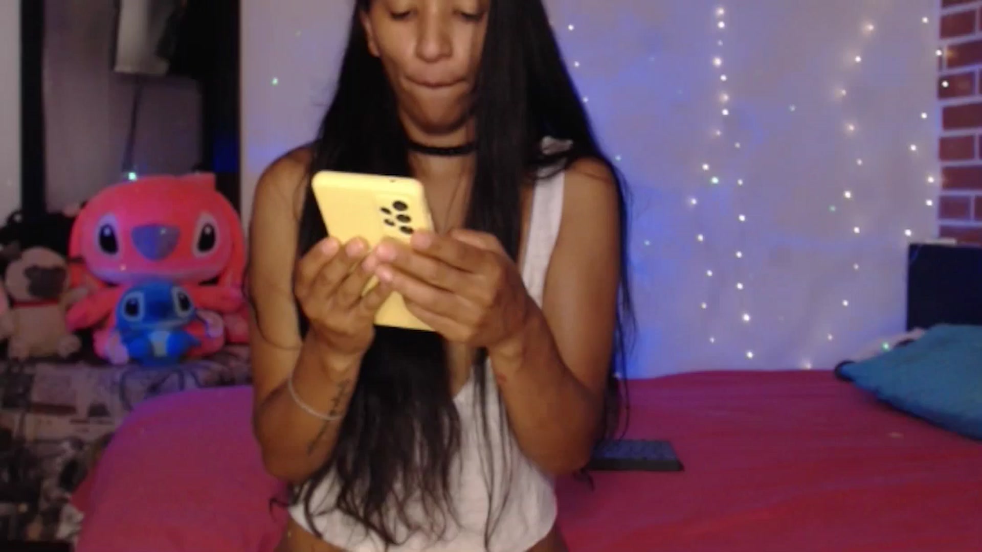 Gallery image thumbnail from Fyorela's myfreecams stream on, 05/06/2024, 13:41 image 4 of 20