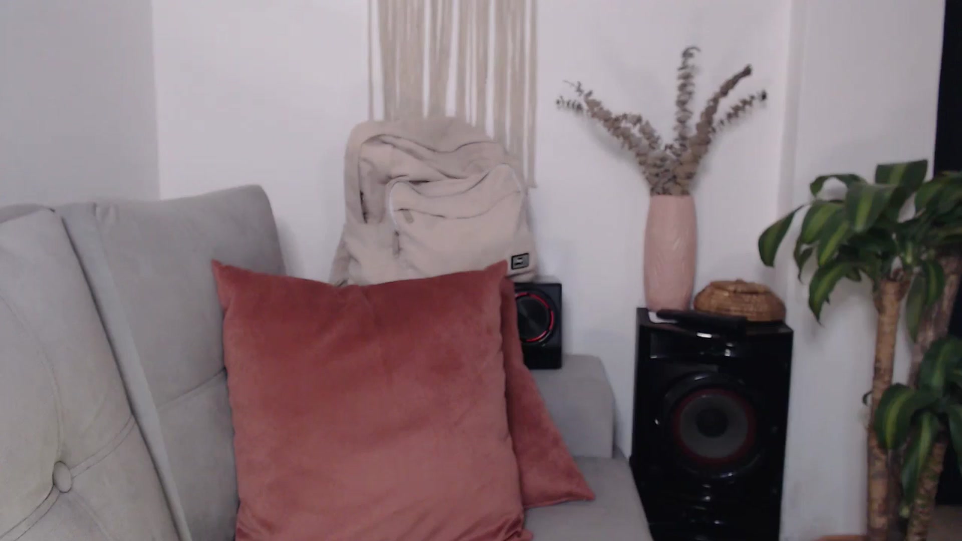 Gallery image thumbnail from Fyorela's myfreecams stream on, 05/31/2024, 12:59 image 7 of 20