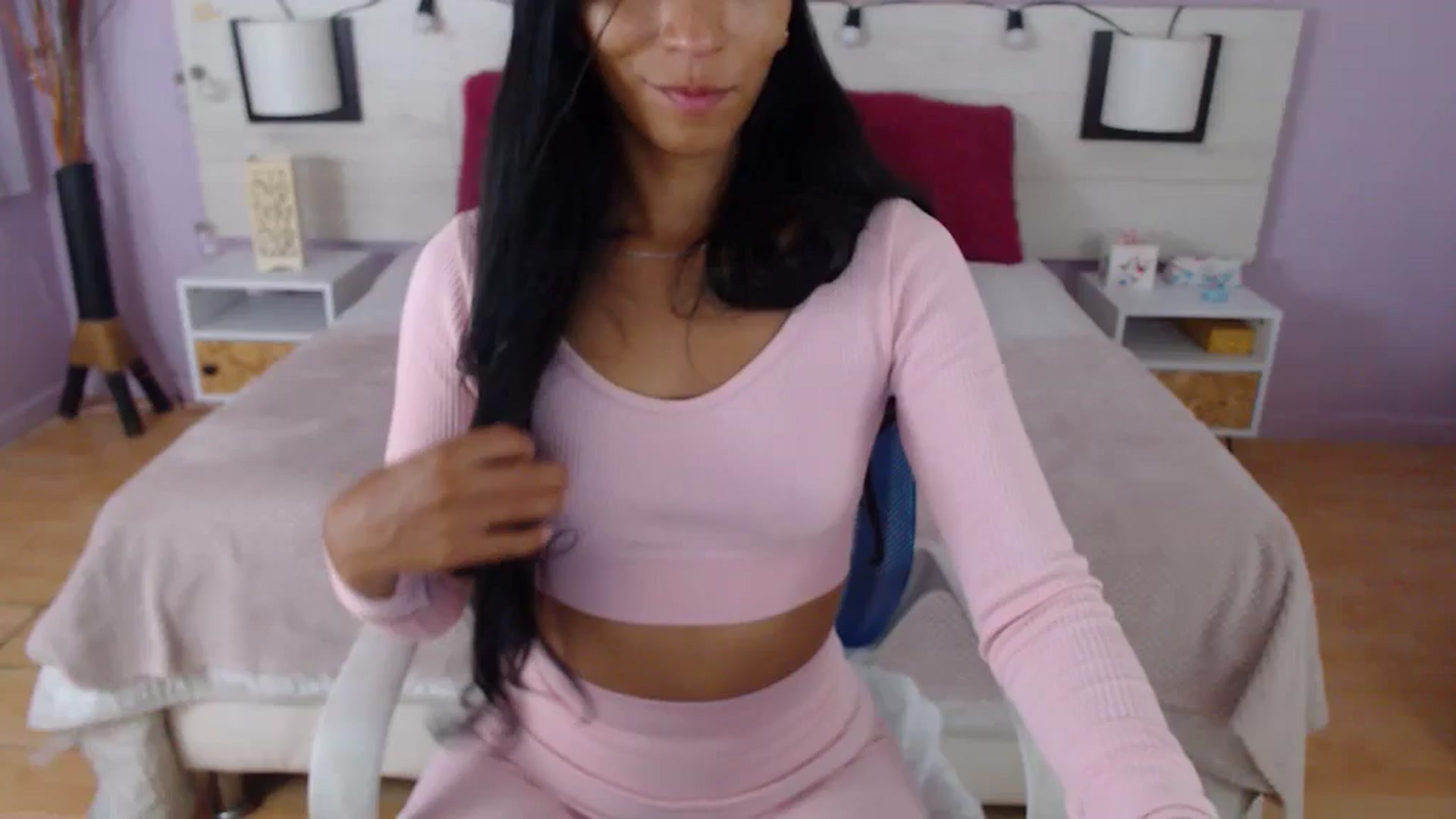 Gallery image thumbnail from Fyorela's myfreecams stream on, 08/20/2024, 12:32 image 14 of 20