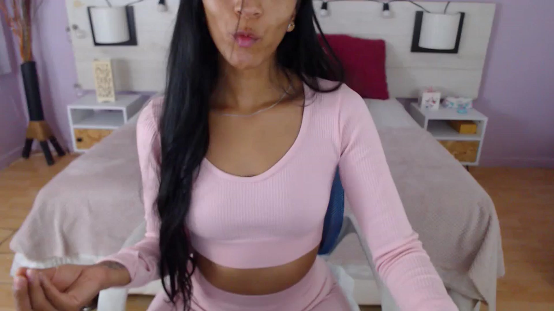 Gallery image thumbnail from Fyorela's myfreecams stream on, 08/20/2024, 12:32 image 1 of 20