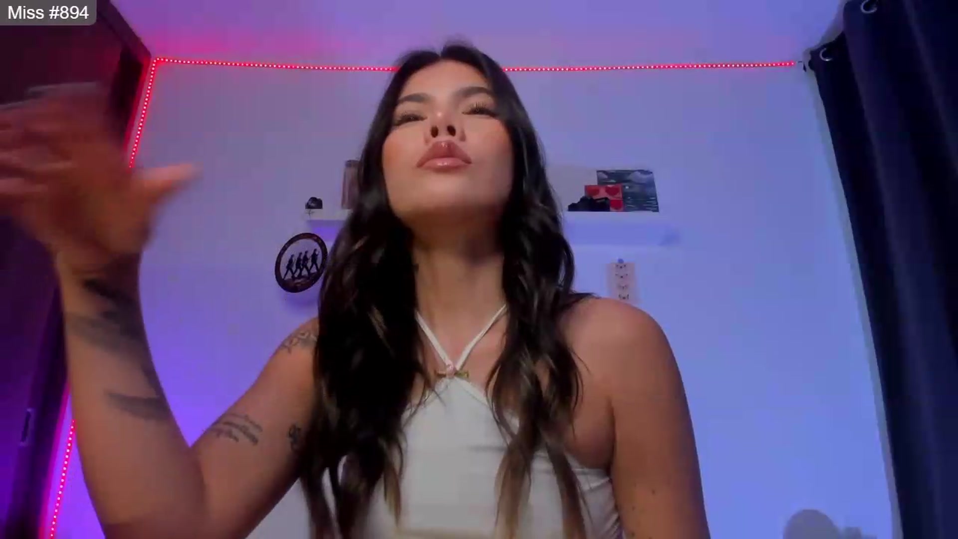 Gallery image thumbnail from GATA_______'s myfreecams stream on, 05/28/2026, 23:03 image 18 of 20