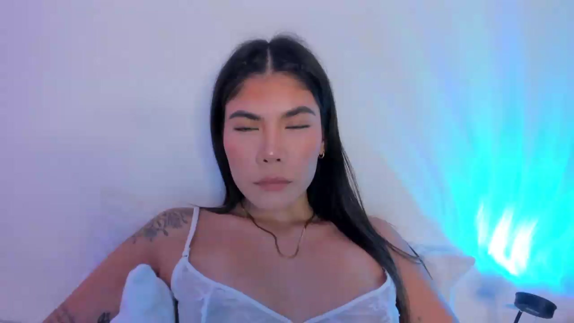 Gallery image thumbnail from GATA_______'s myfreecams stream on, 06/23/2026, 24:13 image 6 of 20
