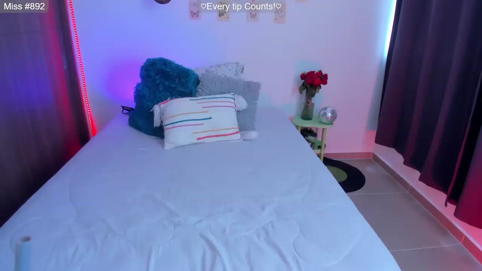 Gallery image thumbnail from GATA_______'s myfreecams stream on, 07/16/2026, 16:53 image 15 of 20