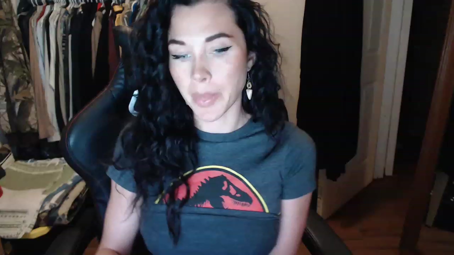 Gallery image thumbnail from GIAFOX1's myfreecams stream on, 12/30/2022, 21:12 image 2 of 20