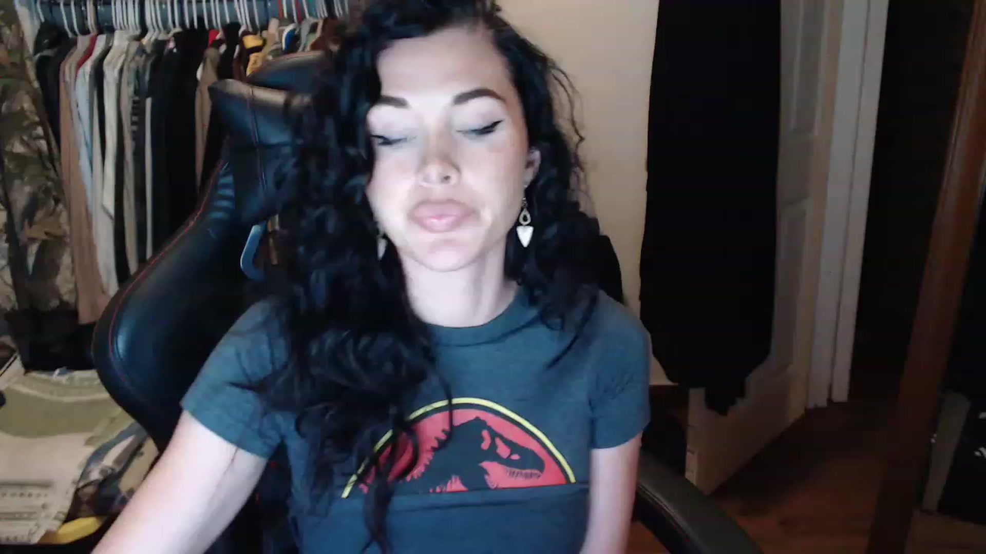 Gallery image thumbnail from GIAFOX1's myfreecams stream on, 12/30/2022, 21:12 image 8 of 20