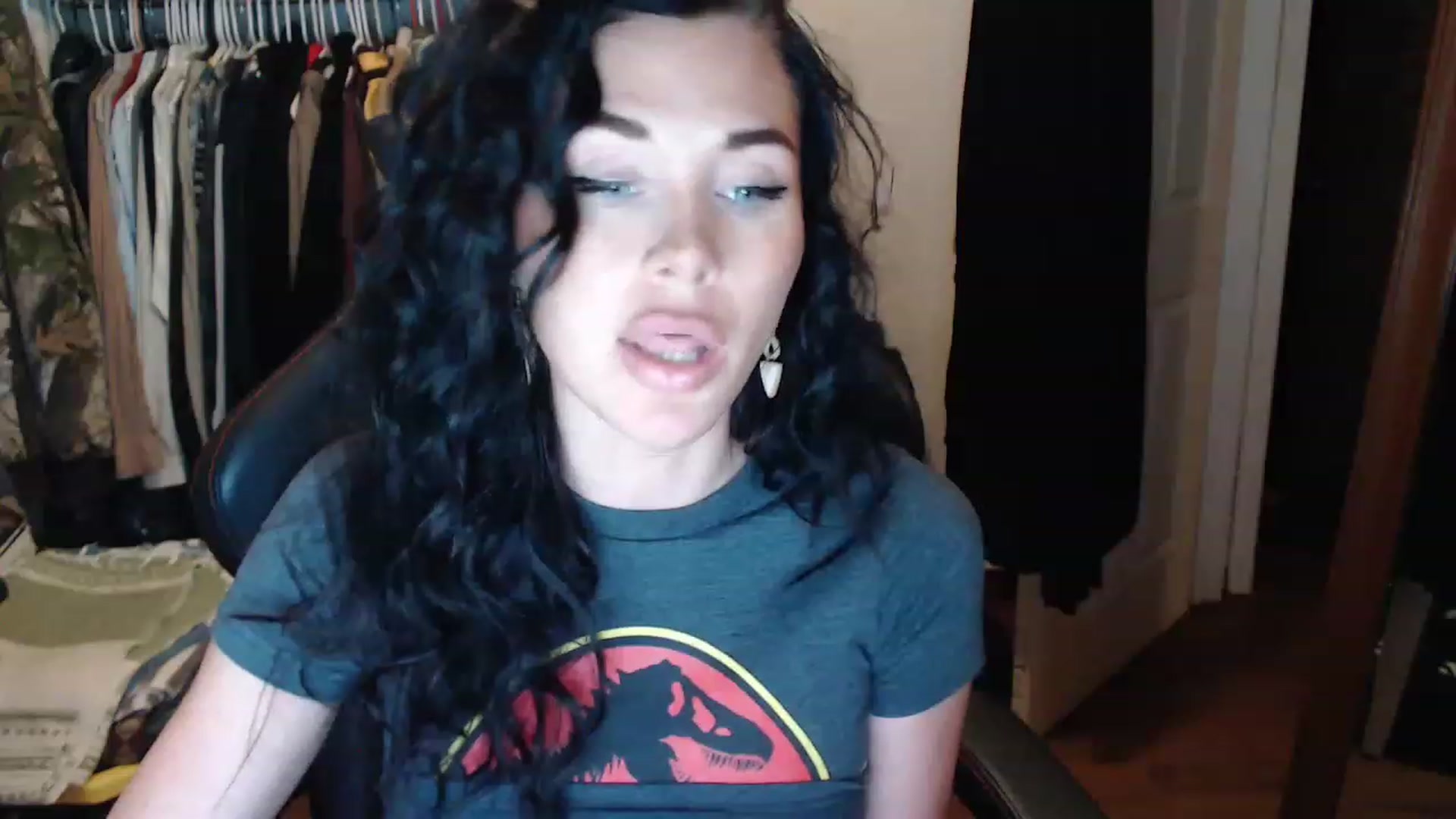 Gallery image thumbnail from GIAFOX1's myfreecams stream on, 12/30/2022, 21:12 image 6 of 20