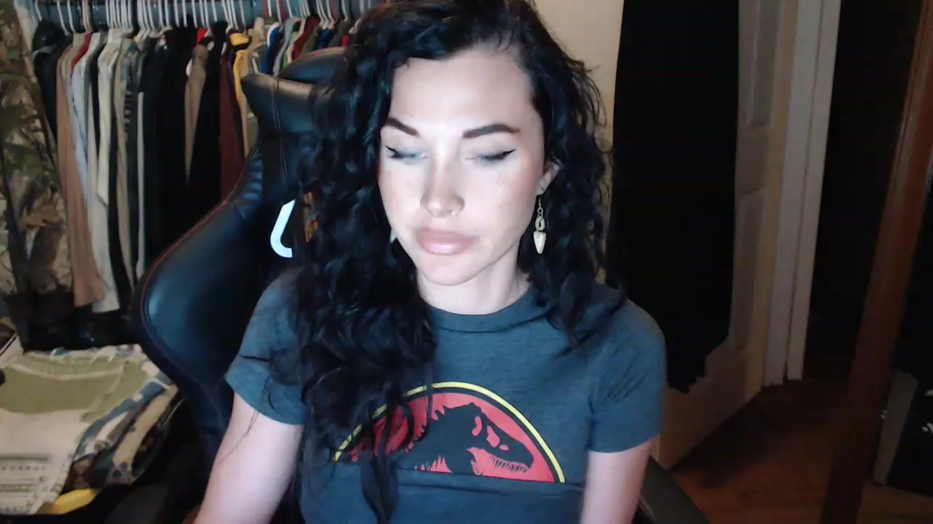 Gallery image thumbnail from GIAFOX1's myfreecams stream on, 12/30/2022, 21:12 image 11 of 20