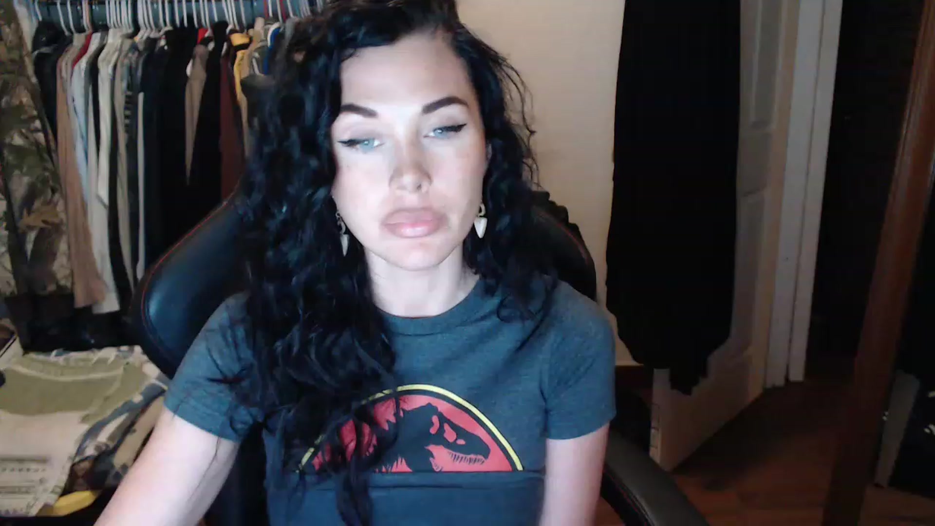Gallery image thumbnail from GIAFOX1's myfreecams stream on, 12/30/2022, 21:12 image 12 of 20