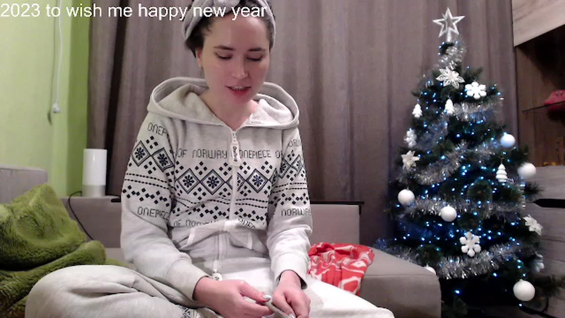 Gallery image thumbnail from GIassi's myfreecams stream on, 12/31/2022, 23:03 image 3 of 20