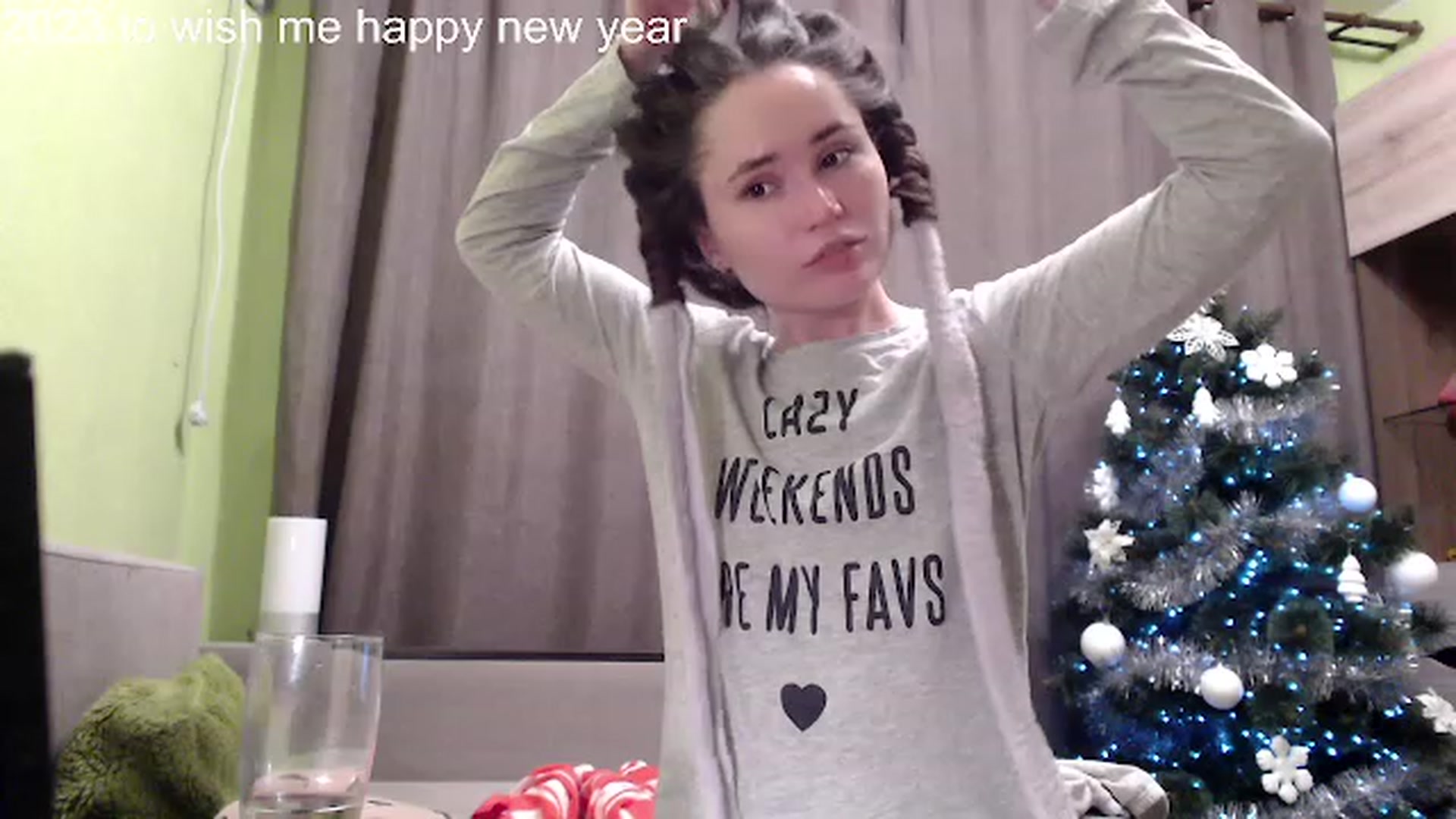 Gallery image thumbnail from GIassi's myfreecams stream on, 12/31/2022, 23:03 image 19 of 20