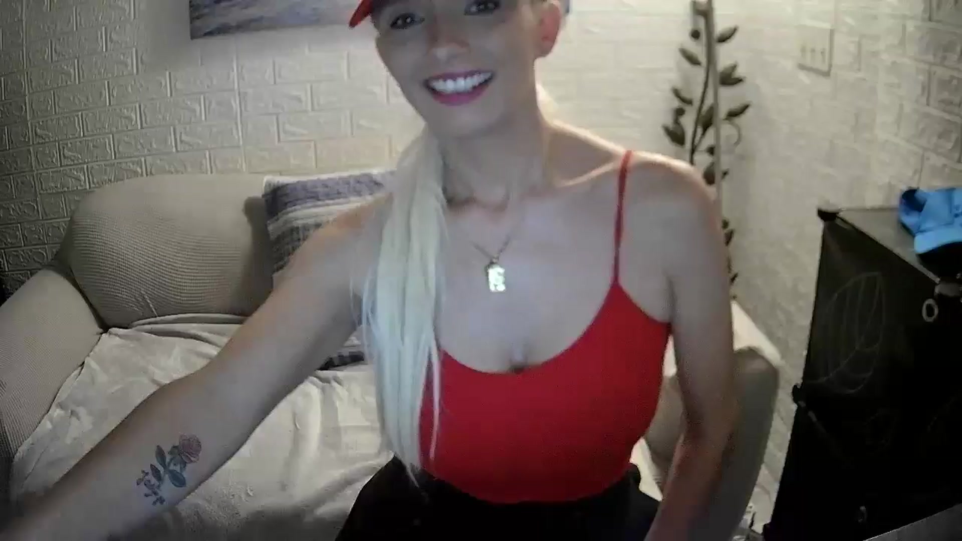 Gallery image thumbnail from GODDESSANNA_'s myfreecams stream on, 11/28/2024, 17:54 image 1 of 20