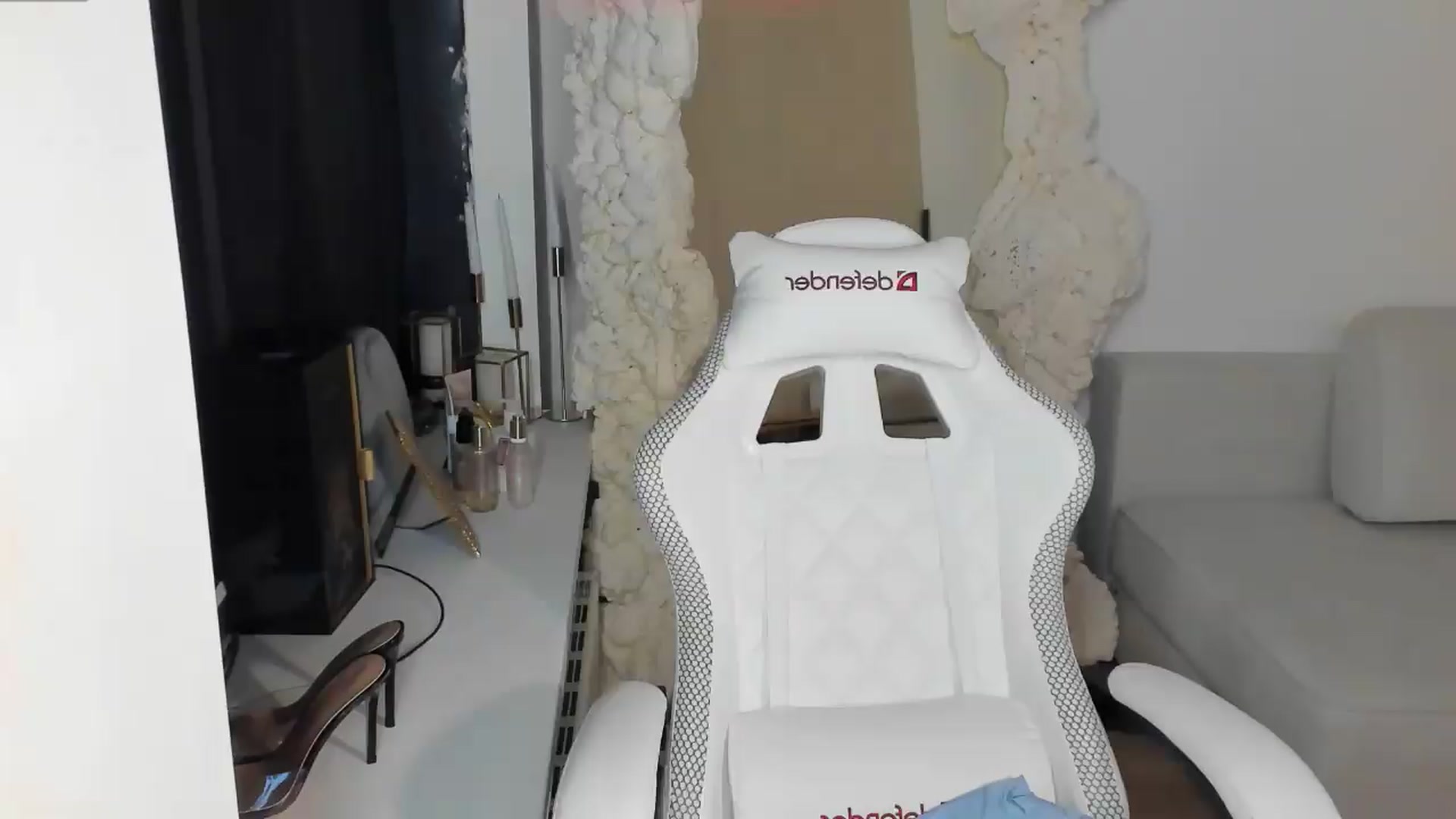 Gallery image thumbnail from GODDESS_'s myfreecams stream on, 07/26/2026, 17:58 image 15 of 20