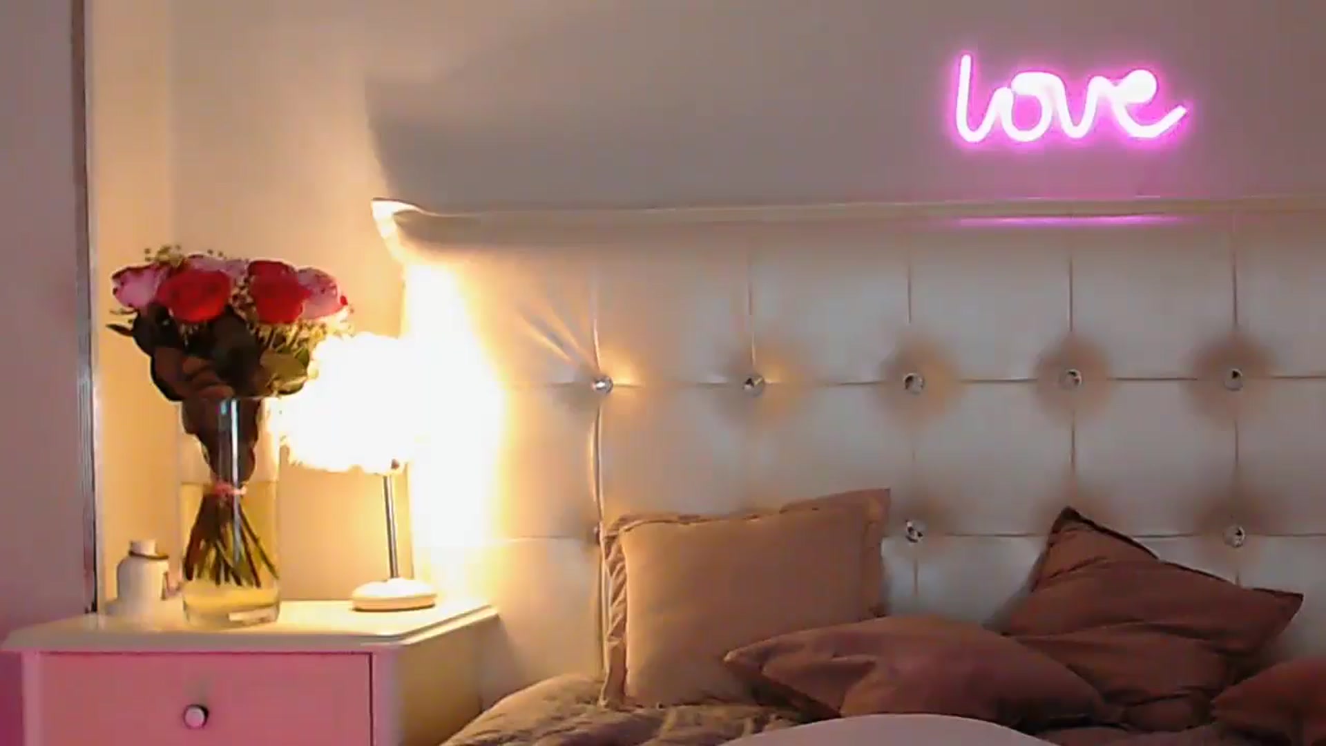 Gallery image thumbnail from GOLDD1GER's myfreecams stream on, 04/07/2025, 03:18 image 18 of 20