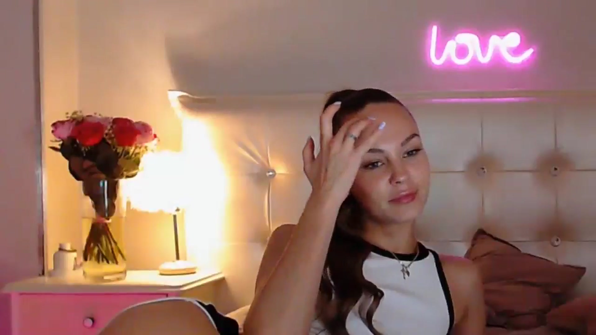Gallery image thumbnail from GOLDD1GER's myfreecams stream on, 04/07/2025, 03:33 image 11 of 20