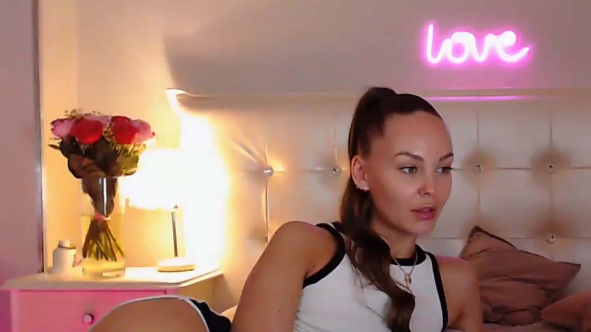 Gallery image thumbnail from GOLDD1GER's myfreecams stream on, 04/07/2025, 03:33 image 15 of 20