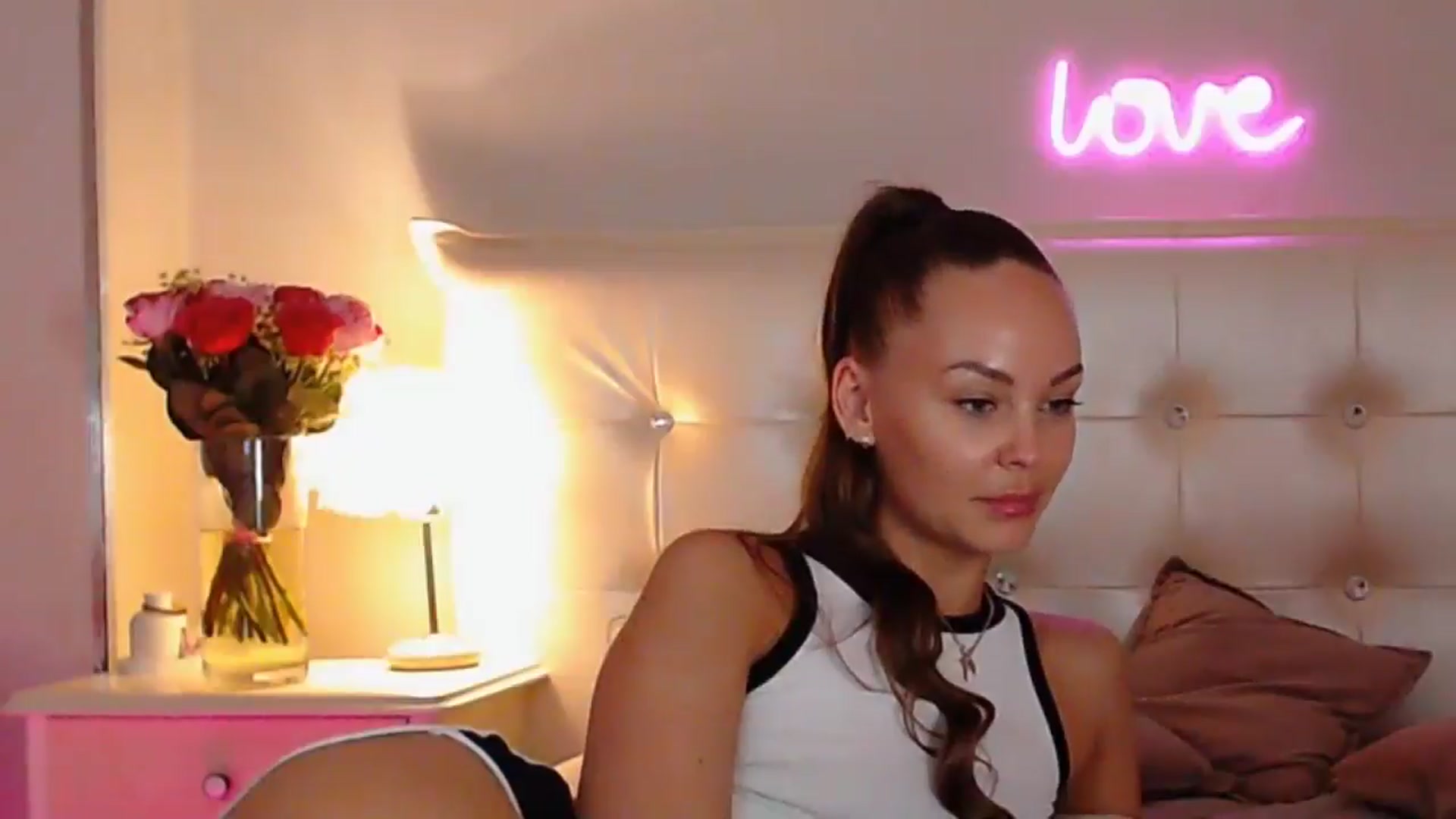 Gallery image thumbnail from GOLDD1GER's myfreecams stream on, 04/07/2025, 03:33 image 5 of 20