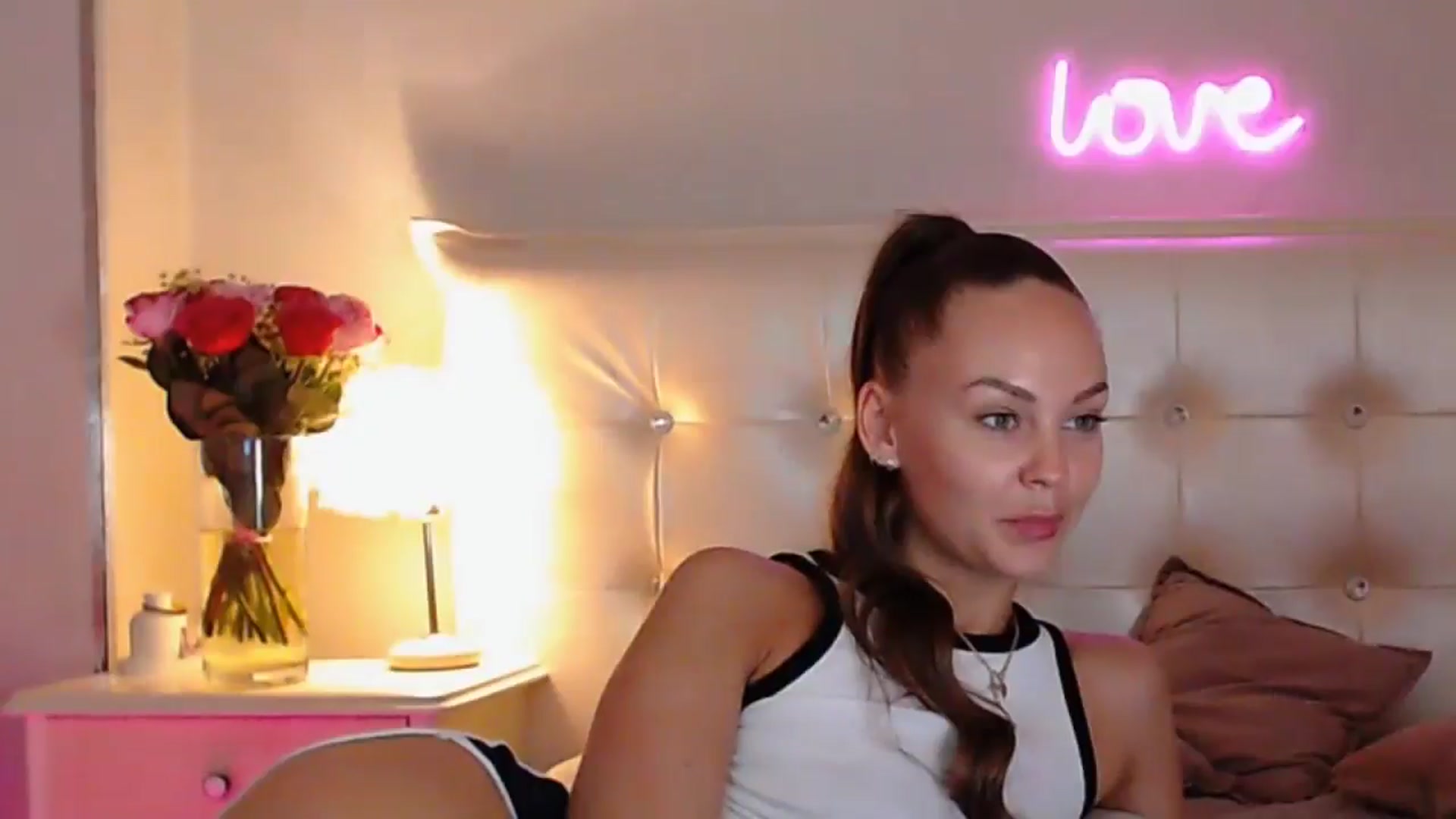Gallery image thumbnail from GOLDD1GER's myfreecams stream on, 04/07/2025, 03:33 image 16 of 20