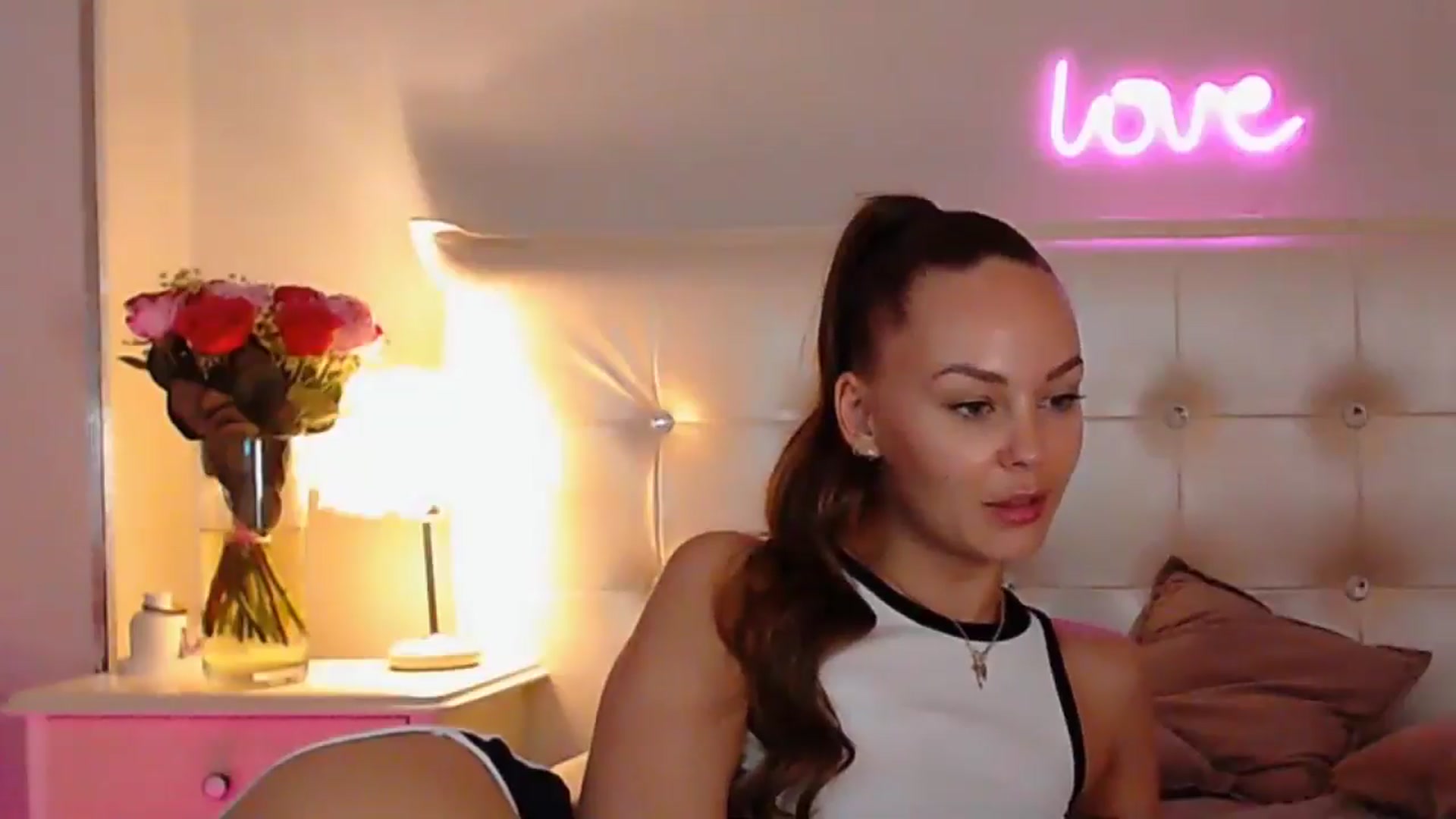 Gallery image thumbnail from GOLDD1GER's myfreecams stream on, 04/07/2025, 03:33 image 8 of 20