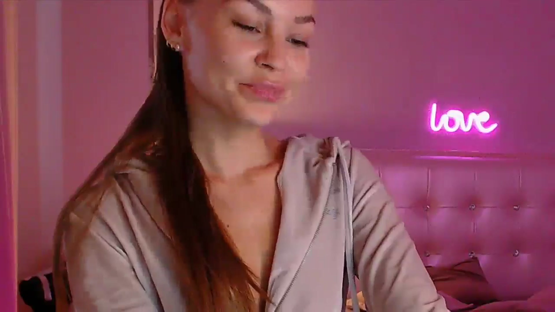 Gallery image thumbnail from GOLDD1GER's myfreecams stream on, 04/14/2025, 06:29 image 2 of 20