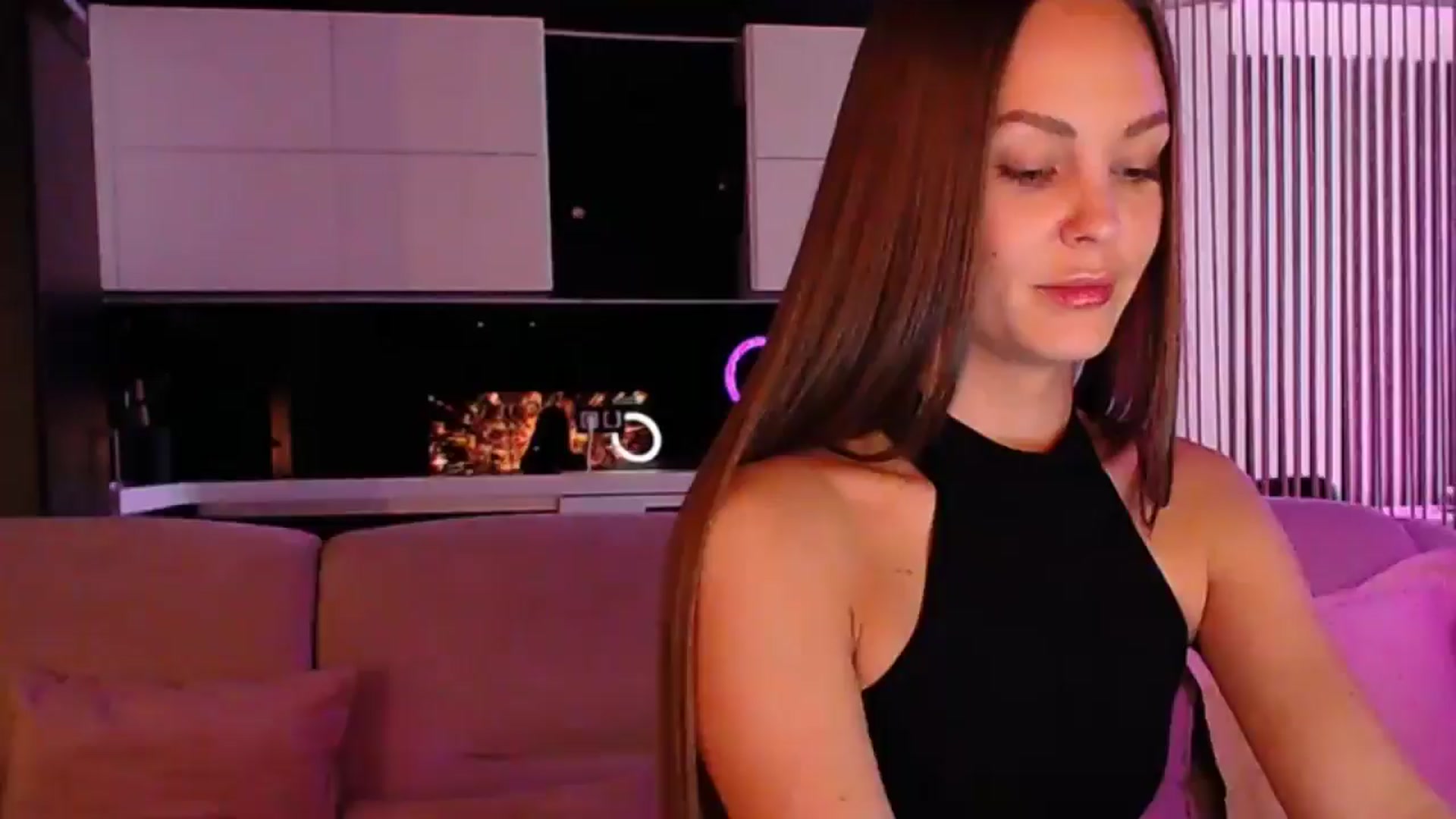 Gallery image thumbnail from GOLDD1GER's myfreecams stream on, 04/21/2025, 05:37 image 15 of 20
