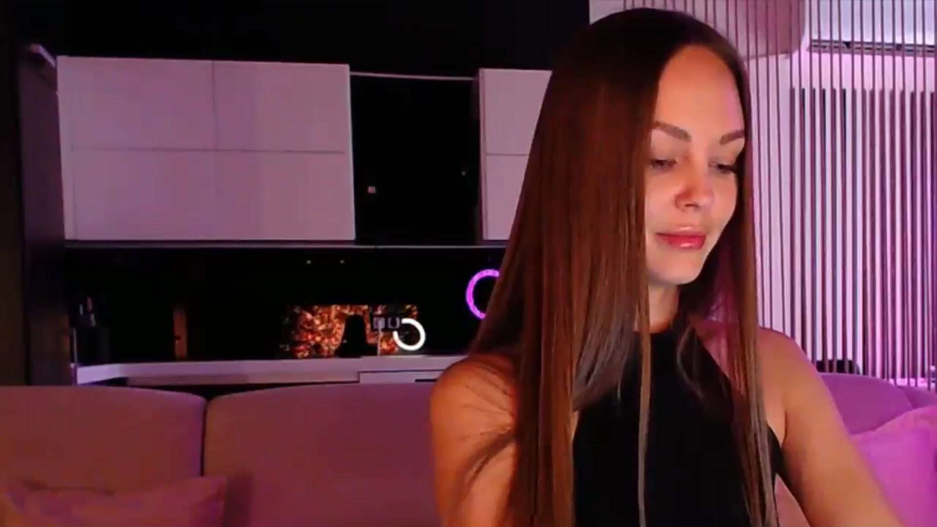 Gallery image thumbnail from GOLDD1GER's myfreecams stream on, 04/21/2025, 05:37 image 5 of 20