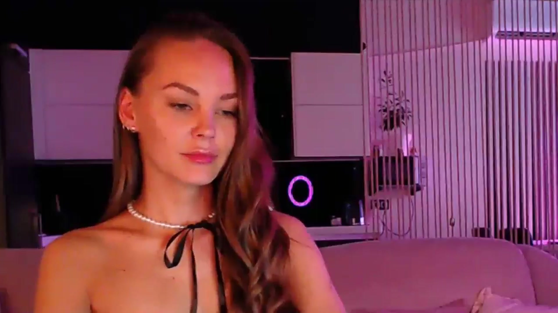 Gallery image thumbnail from GOLDD1GER's myfreecams stream on, 04/23/2025, 05:38 image 16 of 20