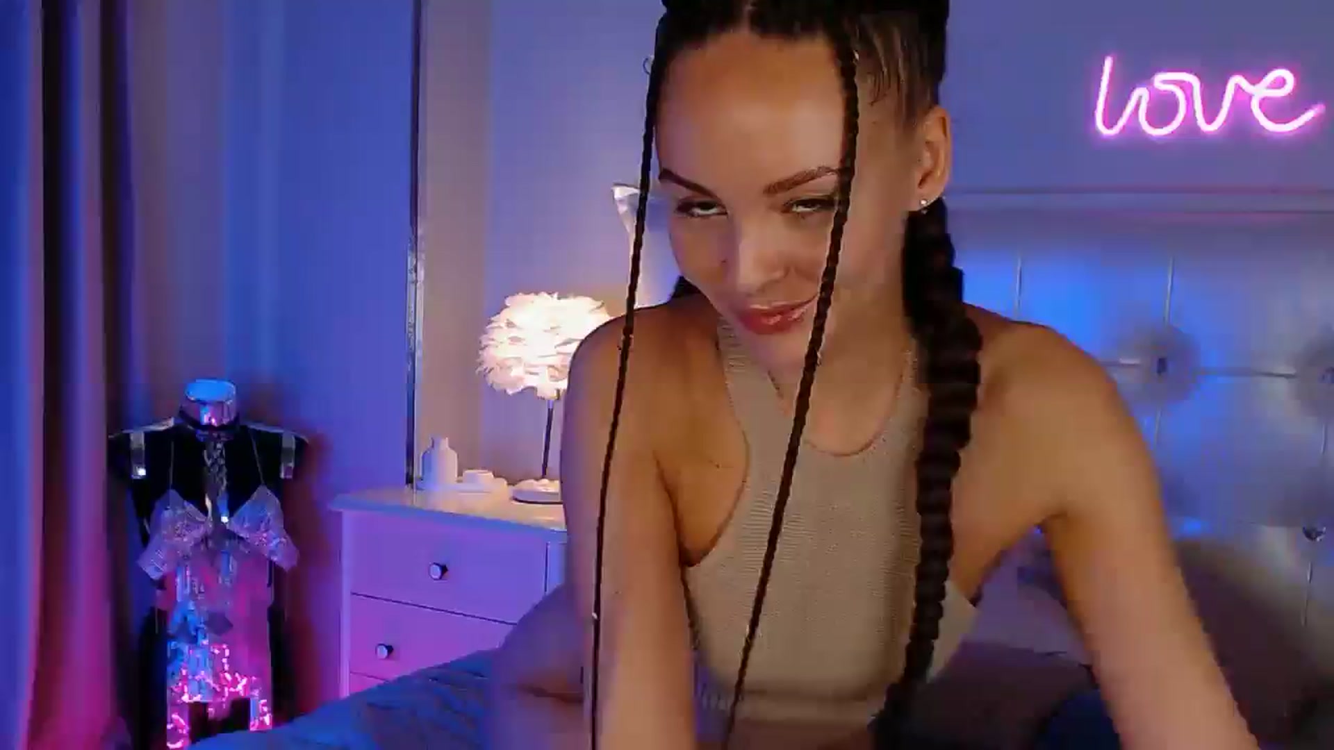 Gallery image thumbnail from GOLDD1GER's myfreecams stream on, 05/14/2025, 02:55 image 14 of 20
