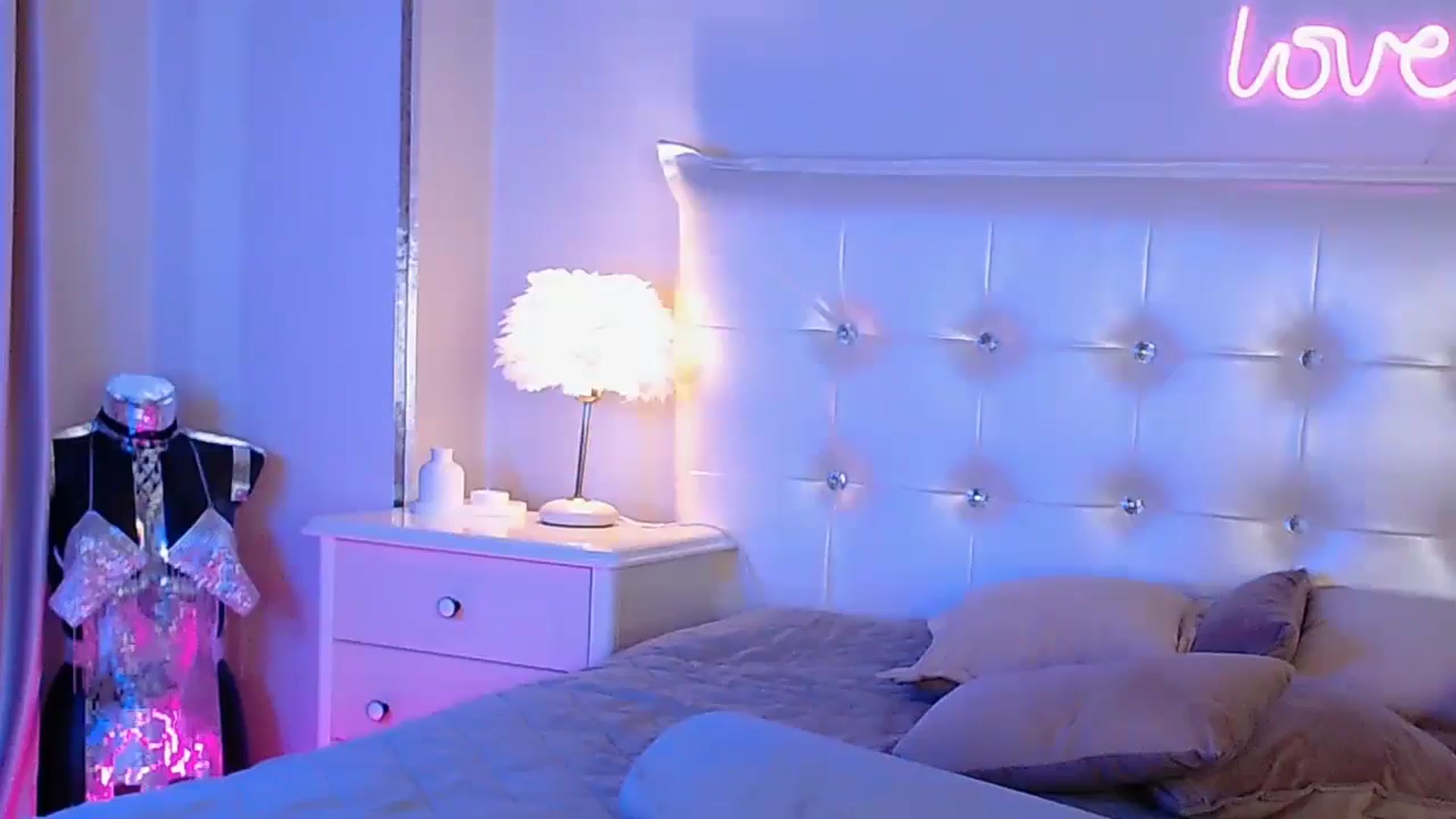 Gallery image thumbnail from GOLDD1GER's myfreecams stream on, 05/16/2025, 07:29 image 1 of 20