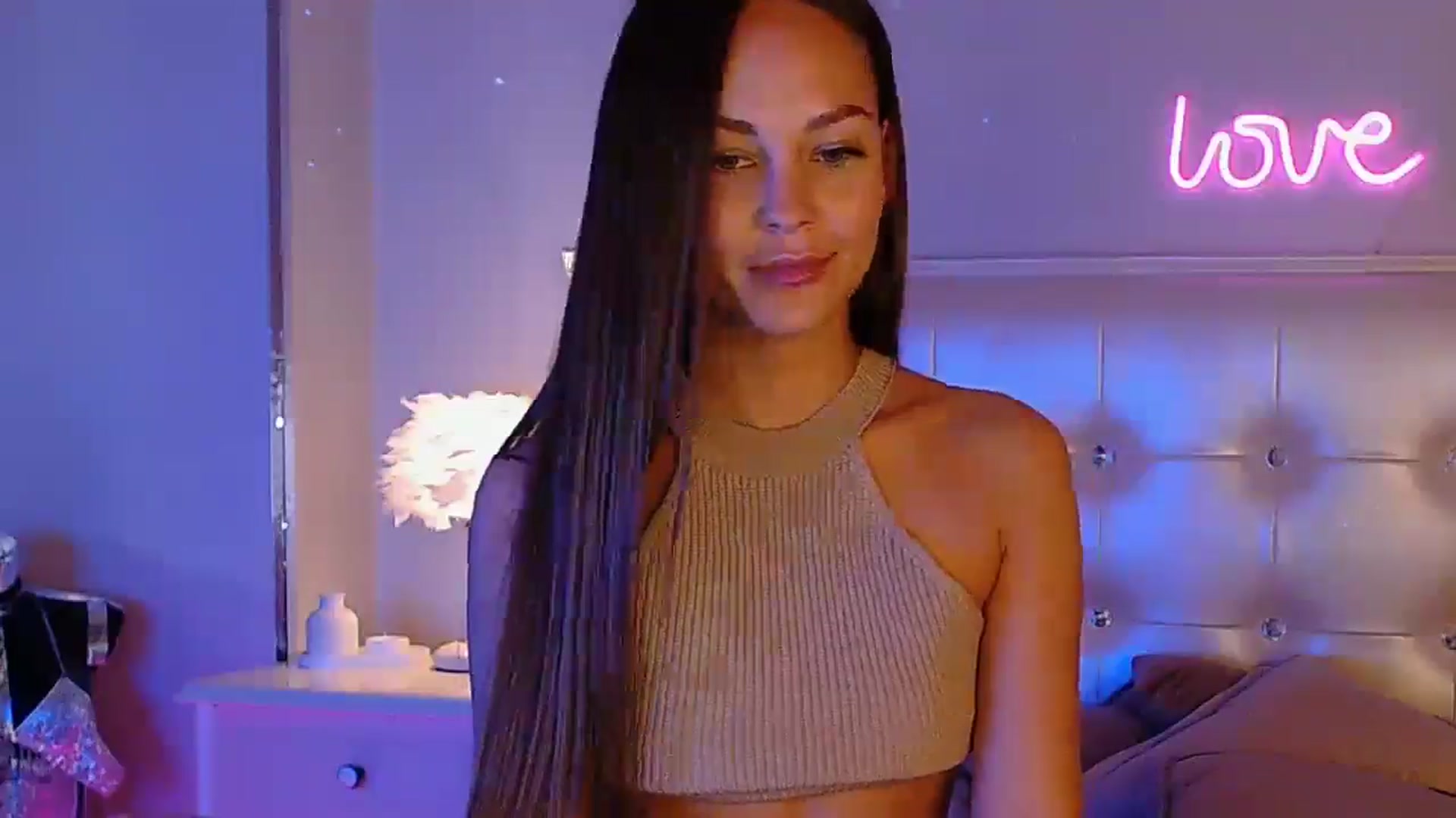 Gallery image thumbnail from GOLDD1GER's myfreecams stream on, 05/21/2025, 05:05 image 13 of 20