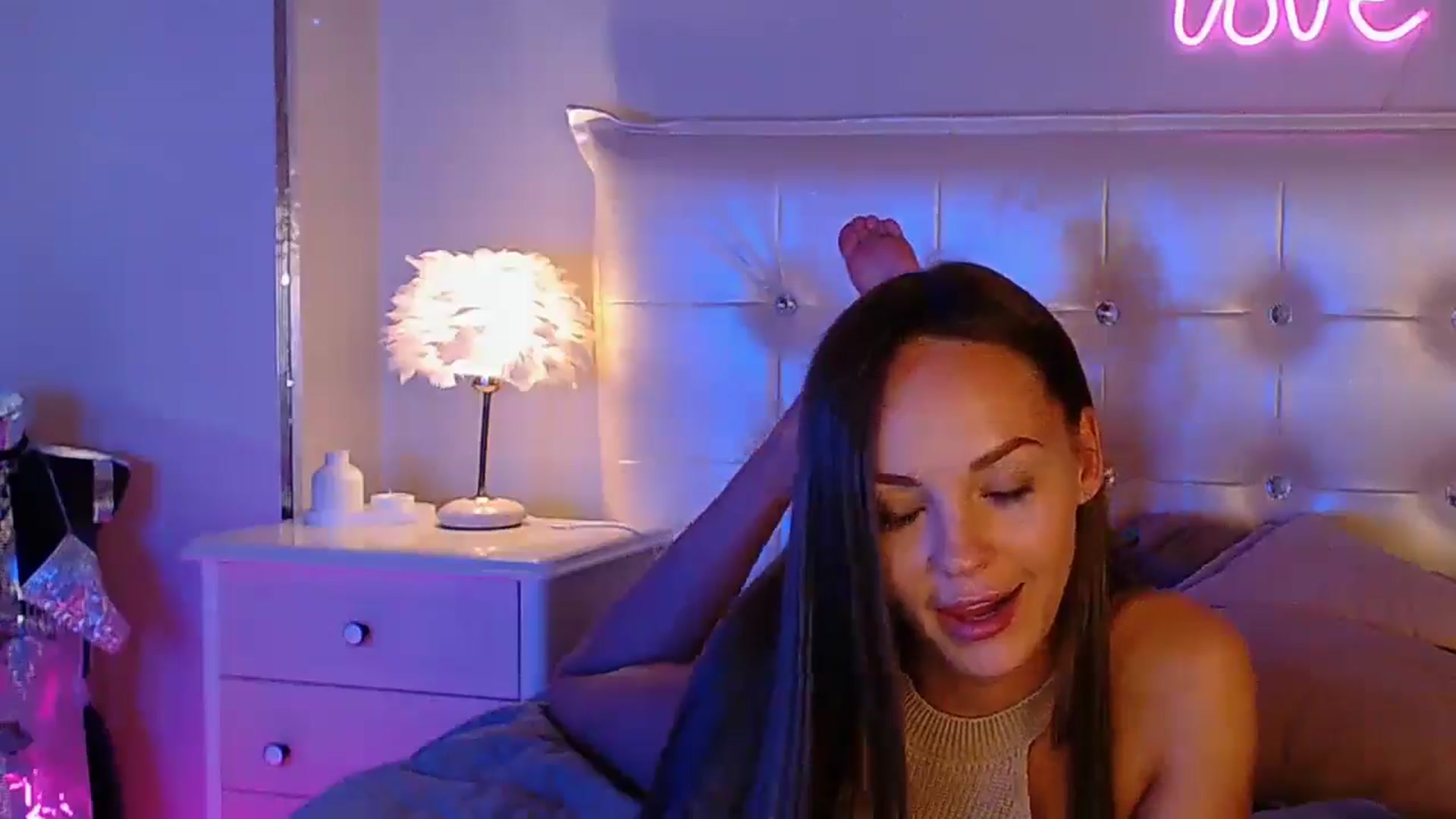 Gallery image thumbnail from GOLDD1GER's myfreecams stream on, 05/21/2025, 05:05 image 12 of 20
