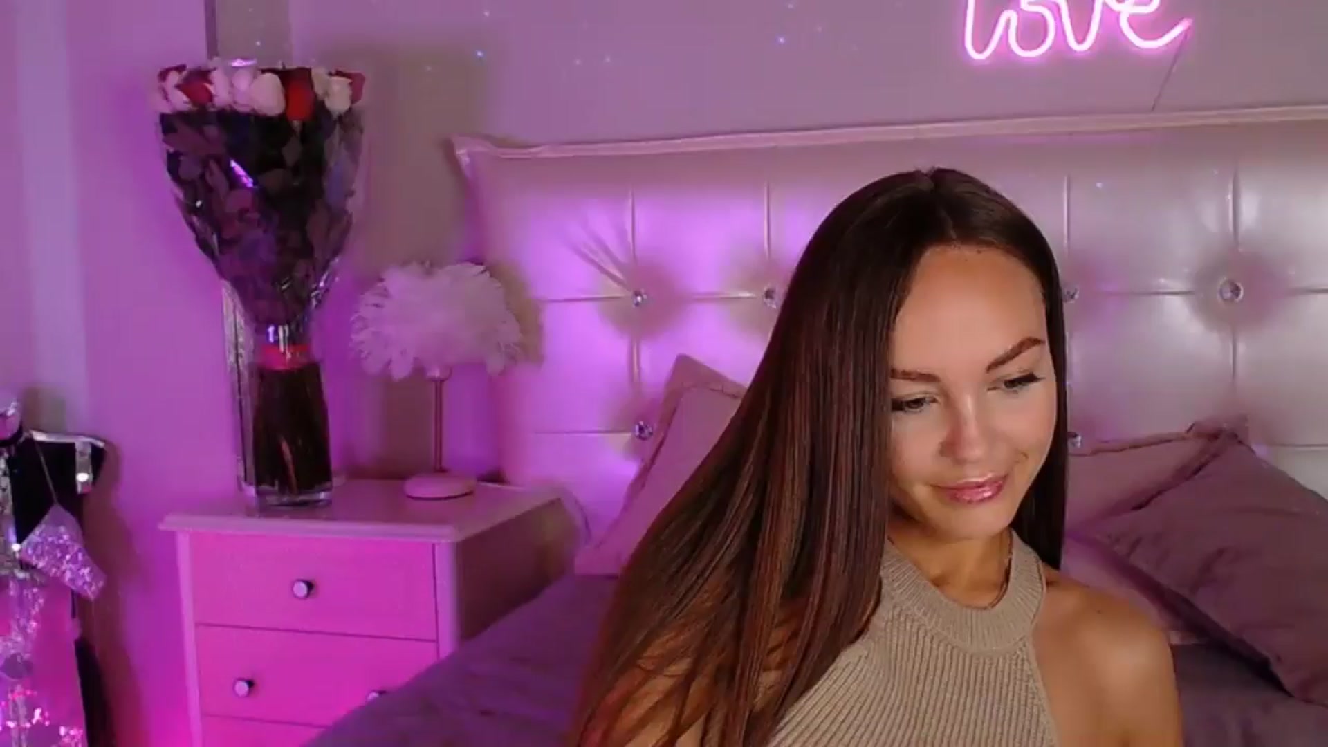 Gallery image thumbnail from GOLDD1GER's myfreecams stream on, 06/04/2025, 05:09 image 1 of 20