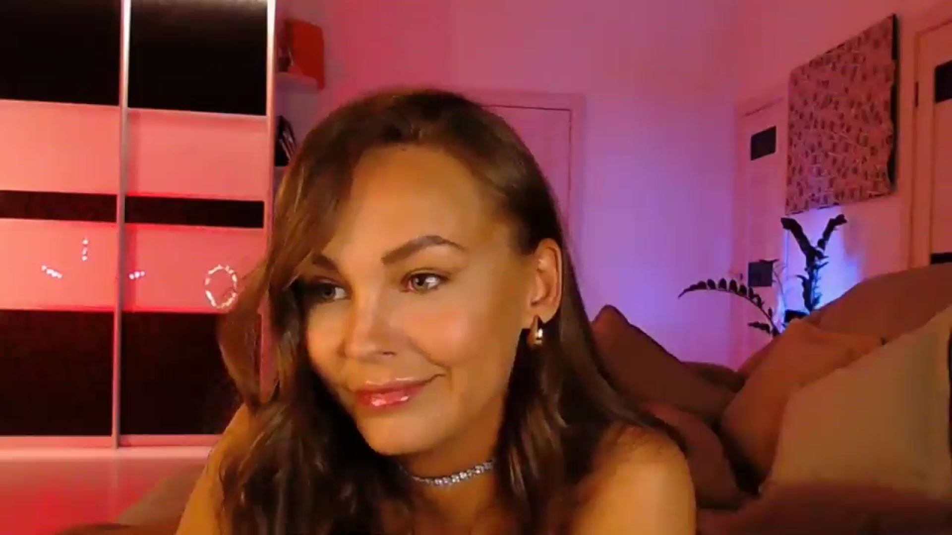 Gallery image thumbnail from GOLDD1GER's myfreecams stream on, 06/20/2025, 07:20 image 20 of 20