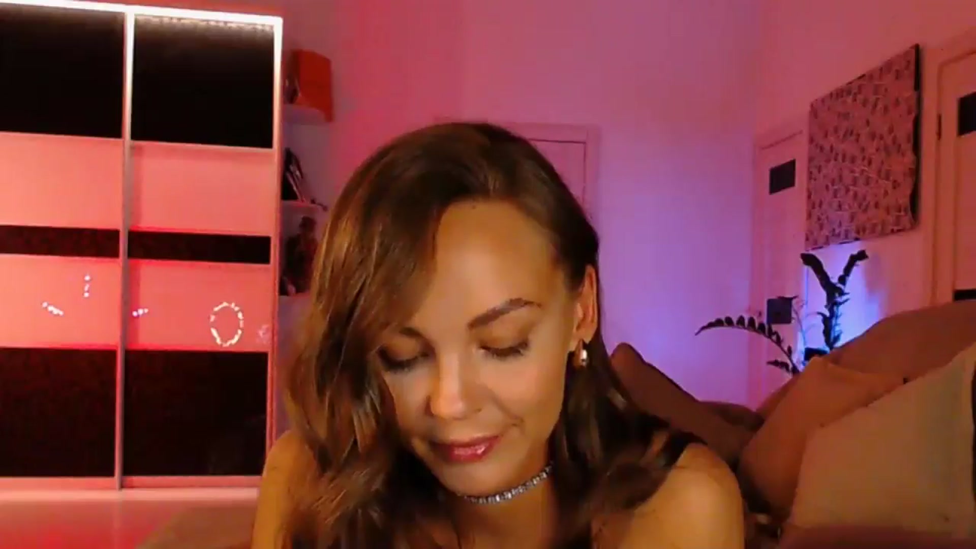 Gallery image thumbnail from GOLDD1GER's myfreecams stream on, 06/20/2025, 07:20 image 2 of 20