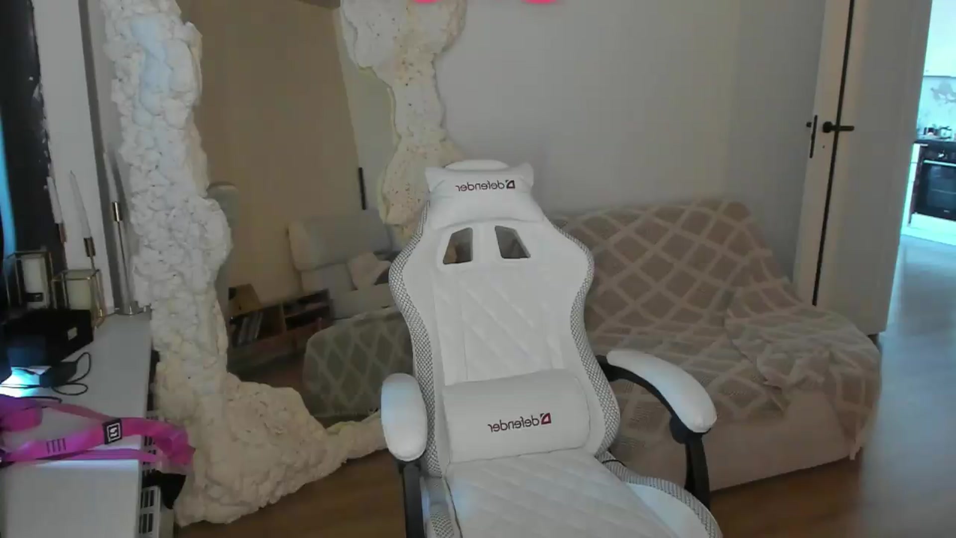 Gallery image thumbnail from GOOD_GIRL_'s myfreecams stream on, 08/05/2026, 10:45 image 16 of 20