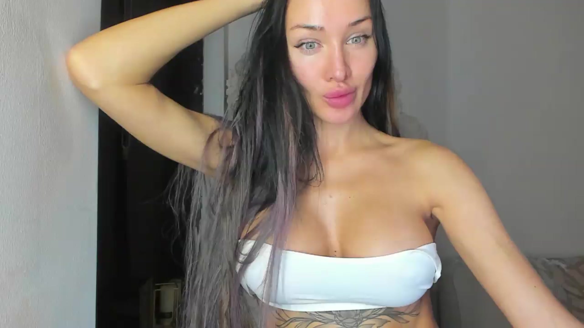 Gallery image thumbnail from GOOD_GIRL_'s myfreecams stream on, 09/10/2026, 20:16 image 5 of 20