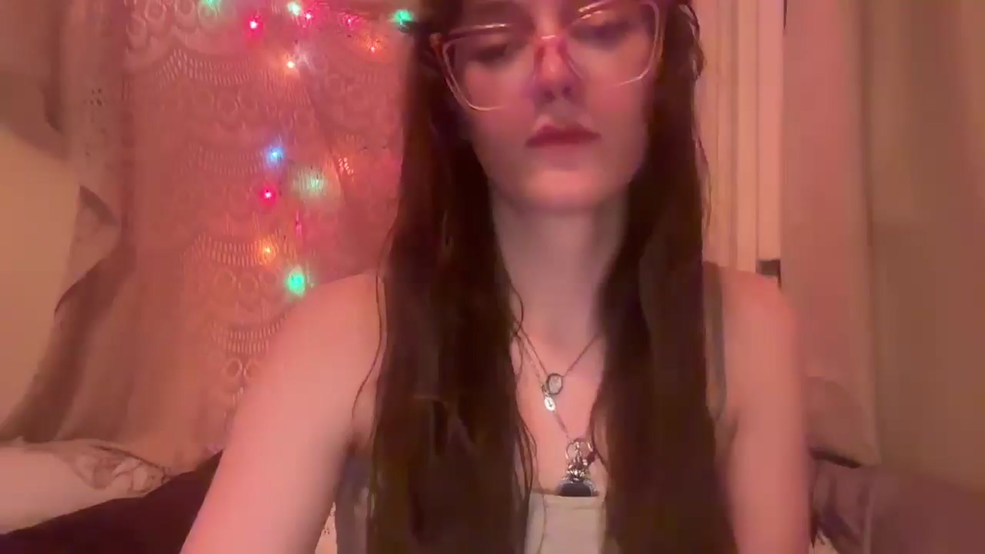 Gallery image thumbnail from GOTHBABEE's myfreecams stream on, 04/14/2026, 06:07 image 1 of 20