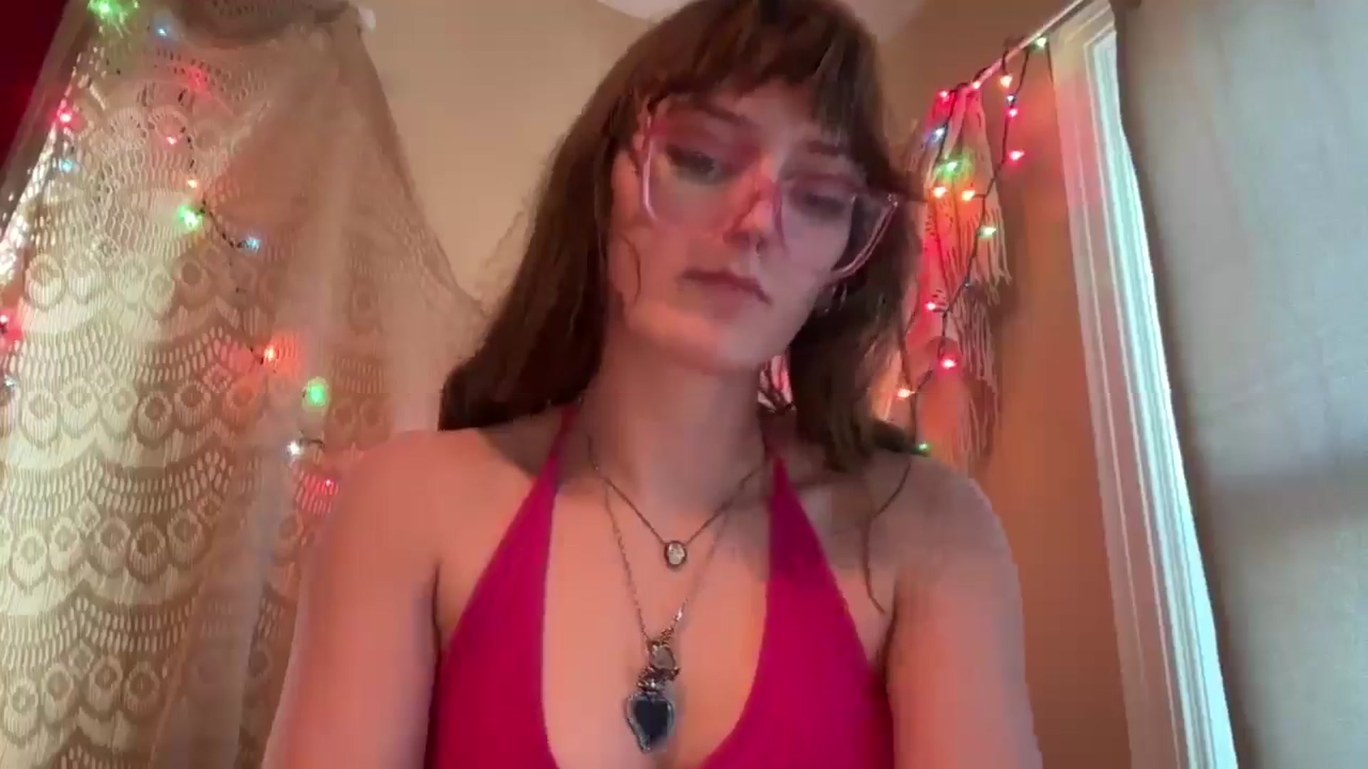 Gallery image thumbnail from GOTHBABEE's myfreecams stream on, 04/20/2026, 20:24 image 7 of 20