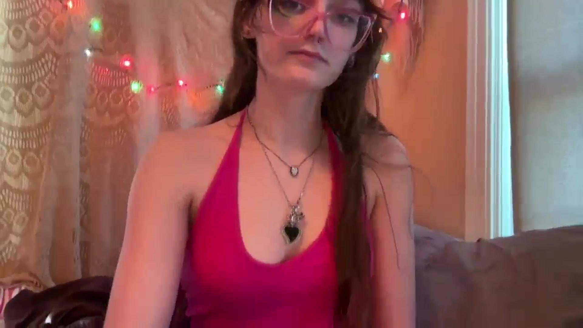 Gallery image thumbnail from GOTHBABEE's myfreecams stream on, 04/20/2026, 20:24 image 3 of 20