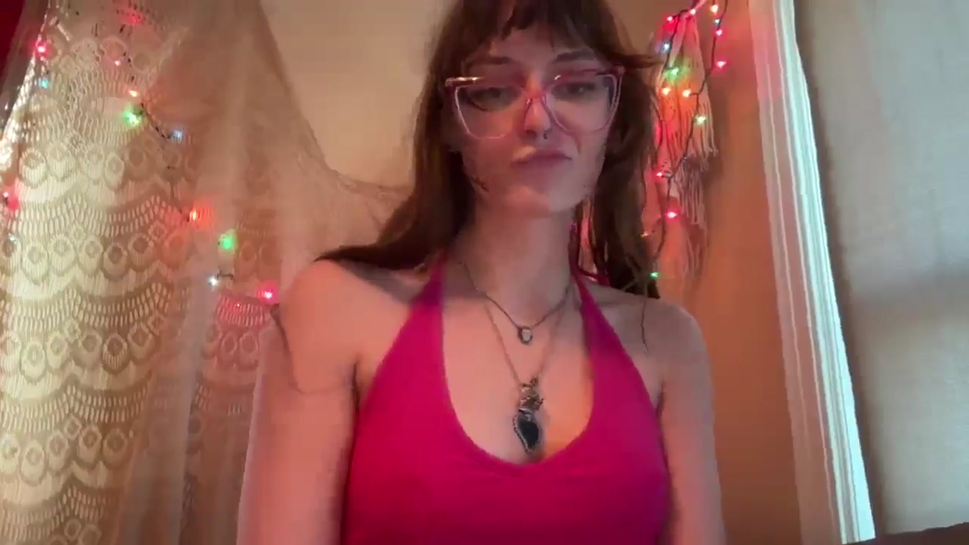 Gallery image thumbnail from GOTHBABEE's myfreecams stream on, 04/20/2026, 20:24 image 5 of 20