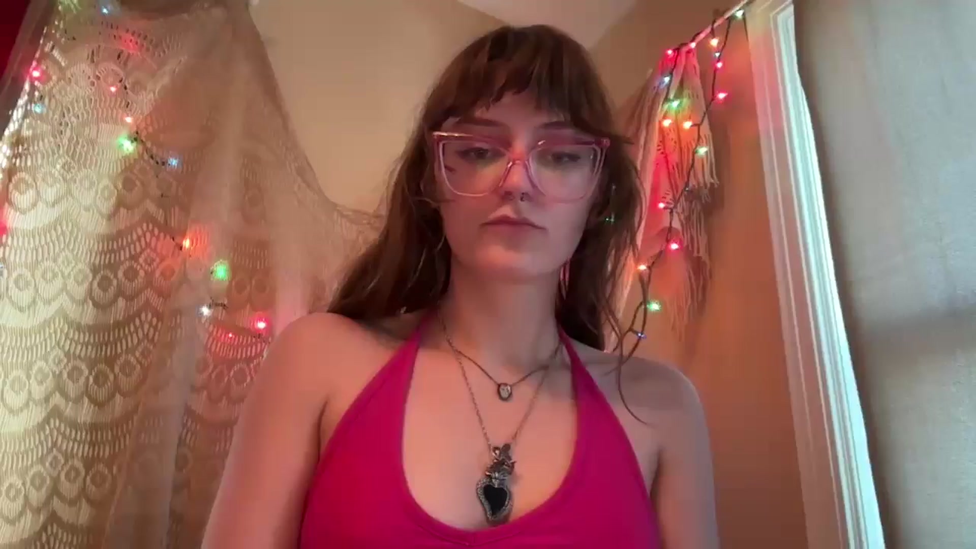 Gallery image thumbnail from GOTHBABEE's myfreecams stream on, 04/20/2026, 20:24 image 8 of 20