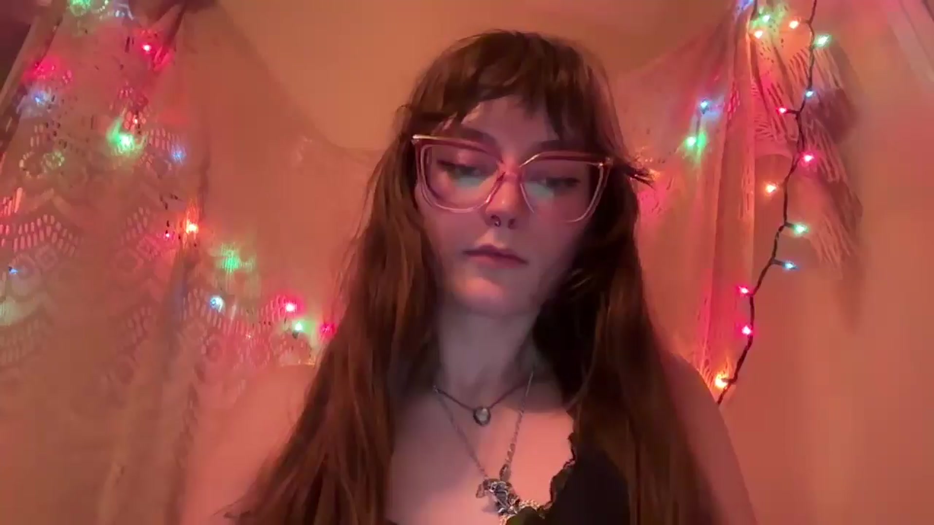 Gallery image thumbnail from GOTHBABEE's myfreecams stream on, 04/21/2026, 02:43 image 3 of 20