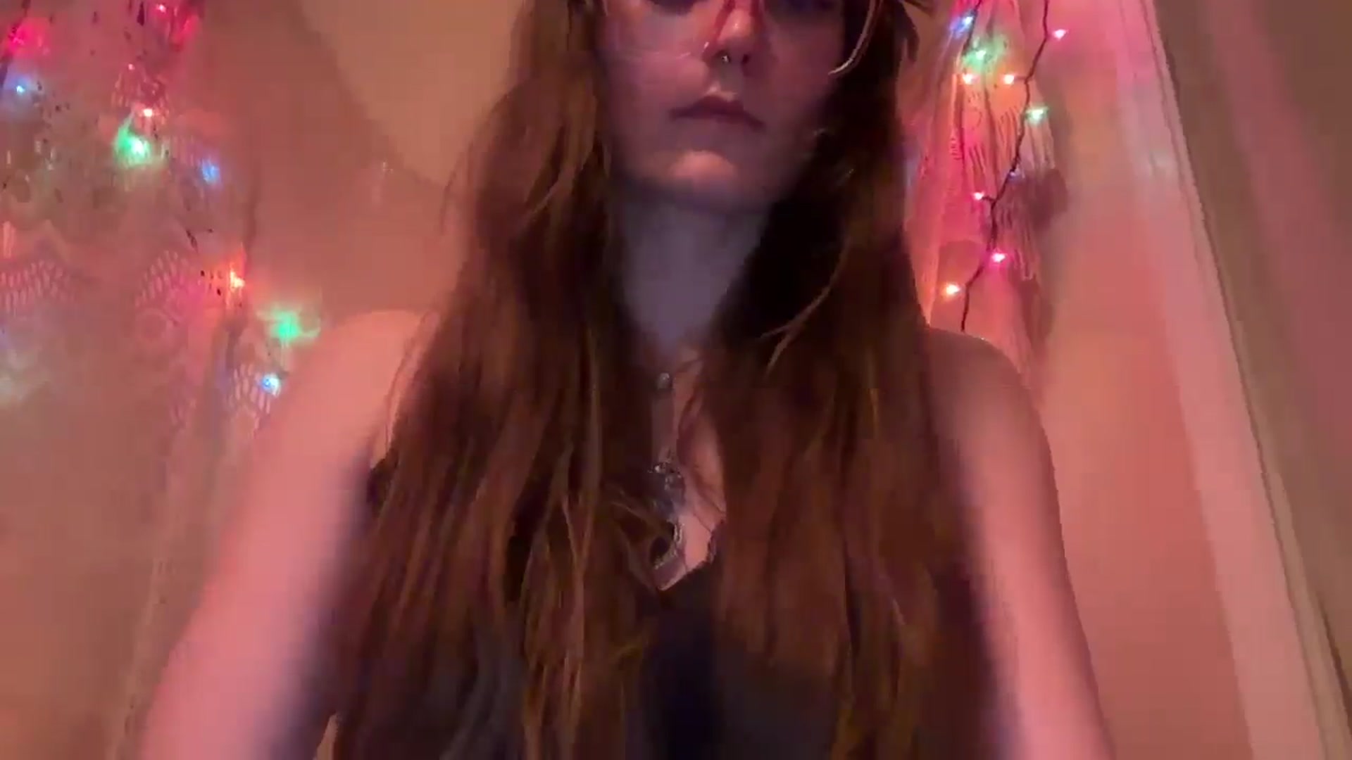 Gallery image thumbnail from GOTHBABEE's myfreecams stream on, 04/21/2026, 02:43 image 7 of 20