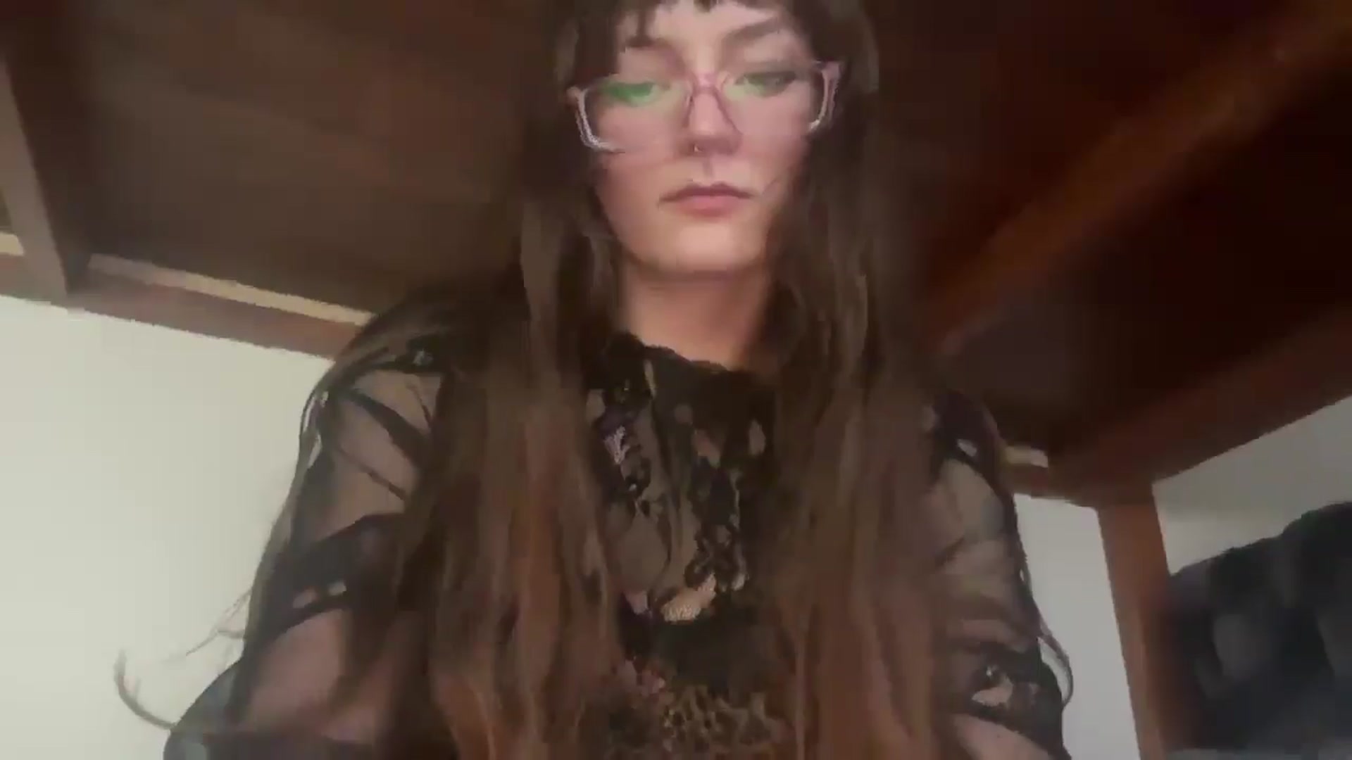 Gallery image thumbnail from GOTHBABEE's myfreecams stream on, 04/28/2026, 19:18 image 13 of 20